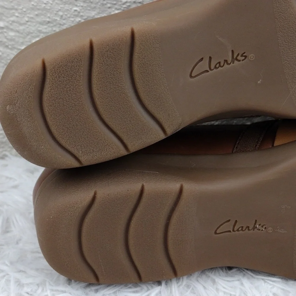 Collection by Clarks Ultimate Comfort Brown Leather Round Toe Wedge Heel Shoe